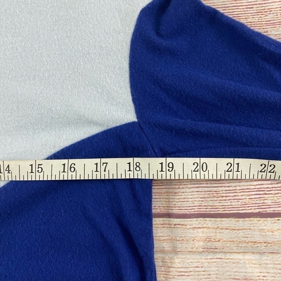 Gibson Blue Diagonal Color Block Sweater - NWOT - Small - Picture 7 of 14